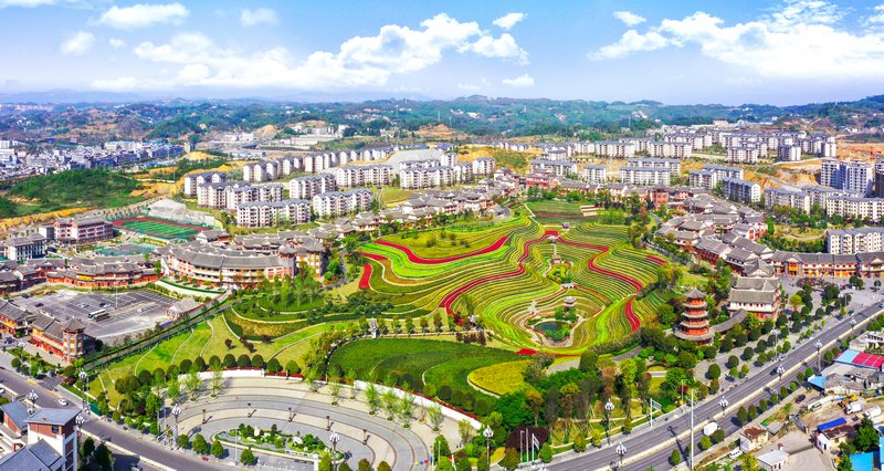 大方縣奢香古鎮易地扶貧搬遷安置區。畢節市委宣傳部供圖