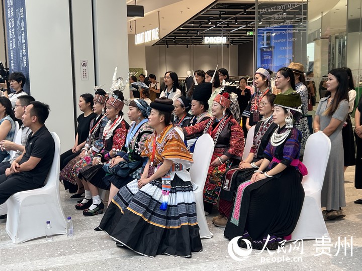 結(jié)業(yè)典禮現(xiàn)場。于芊攝