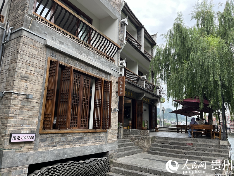 貴州鎮遠古城?陽河畔的民宿。人民網 李麗萍攝