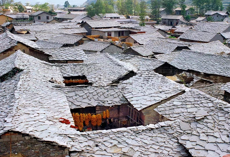 鮑家屯的石板房。吳忠賢攝