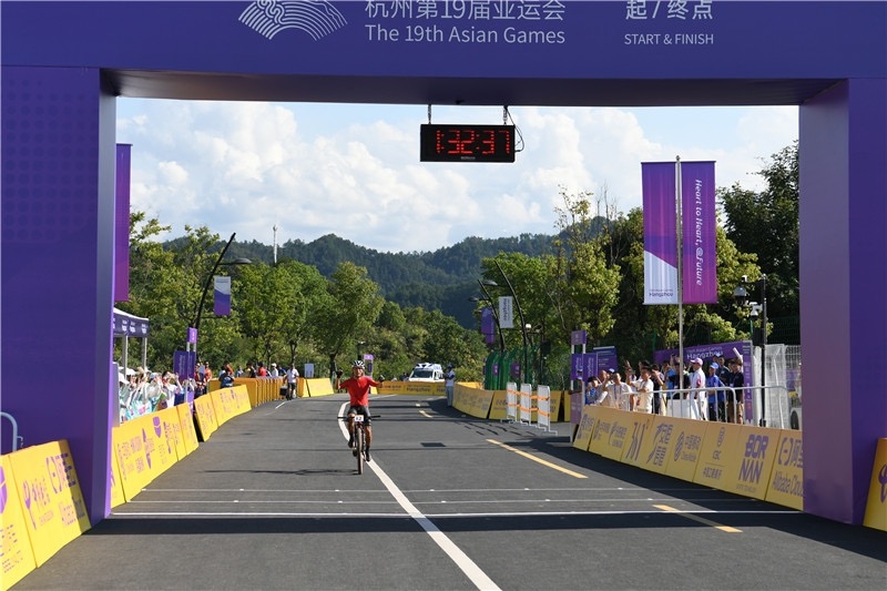 米久江抵達終點。馮四方攝