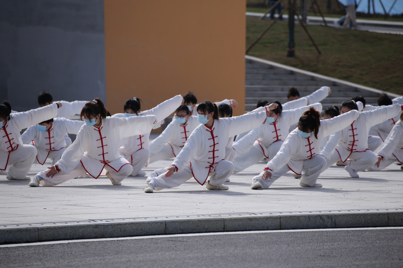 八段錦特色教學。趙爽