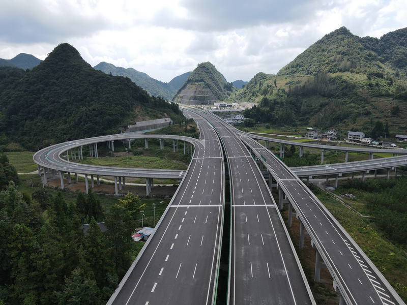 板橋互通。貴州高速公路集團(tuán)有限公司供圖