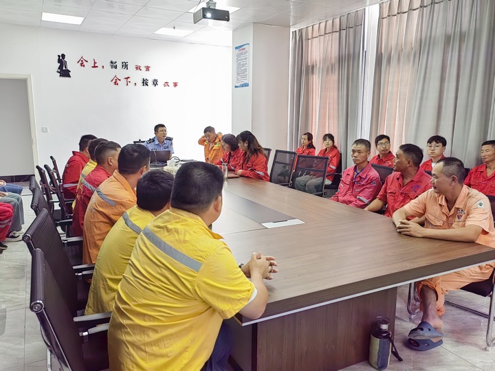 集中群眾集體宣傳反詐。