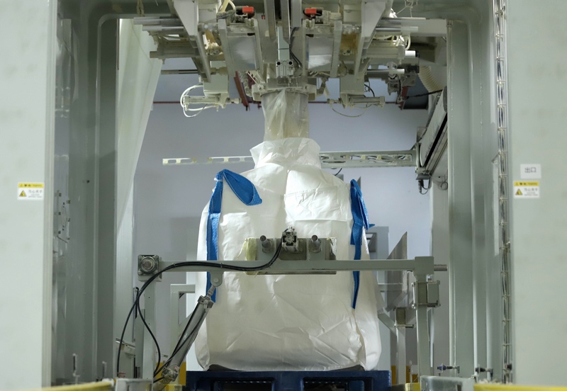 貴州雅友新材料有限公司廠區(qū)內(nèi)部。 顧蘭云 攝