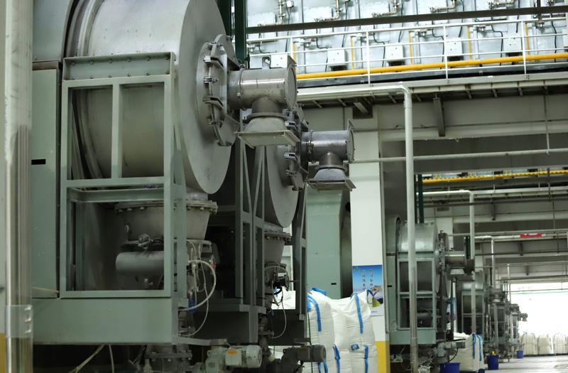 貴州雅友新材料有限公司廠區內部。 顧蘭云 攝