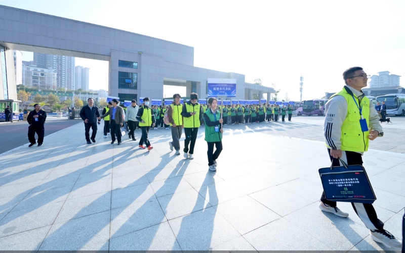 2 參賽選手準入入場。圖片由大賽組委會提供.jpg