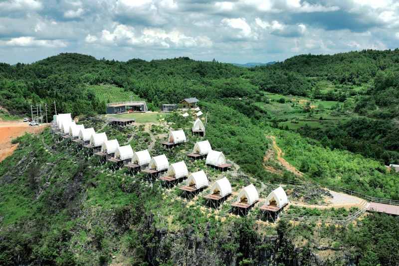 凱里市洛棉村露營基地全貌。凱里市爐山鎮供圖