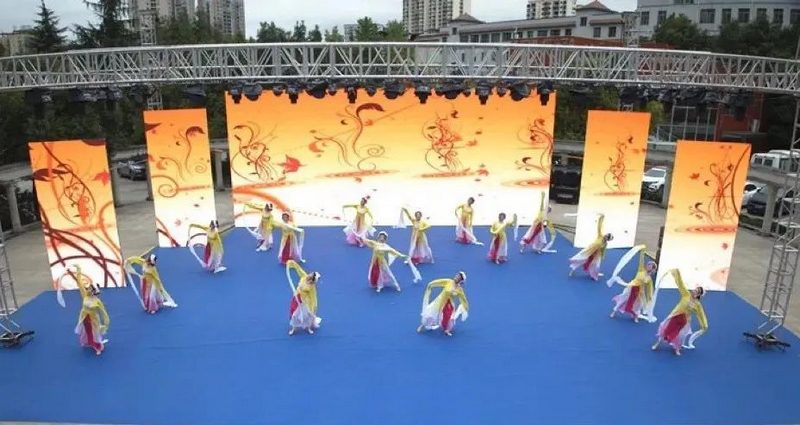 桐梓縣2023“鄉村你來美·桐梓村晚”廣場舞大賽也火熱開賽。桐梓縣融媒體中心供圖