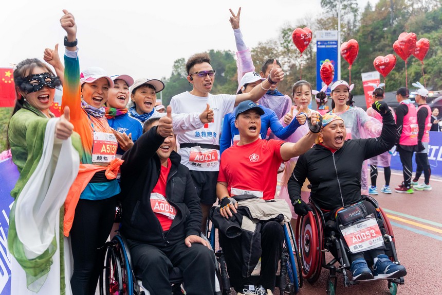 選手合影。銅仁市委宣傳部供圖