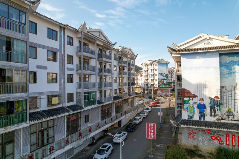 鵬程街道坪子社區(qū)易地扶貧搬遷安置點(diǎn)一隅。蔣鑫攝