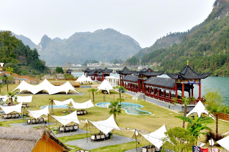 巡察整改后建起的露營基地一角。