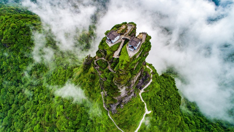 世界遺產地梵凈山新金頂（貴州省文化和旅游廳供圖）