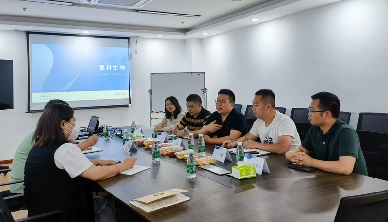 清鎮(zhèn)職教城管委會(huì)聯(lián)合院校到南京開(kāi)展招商考察。職教城管委會(huì)提供 (2).jpg