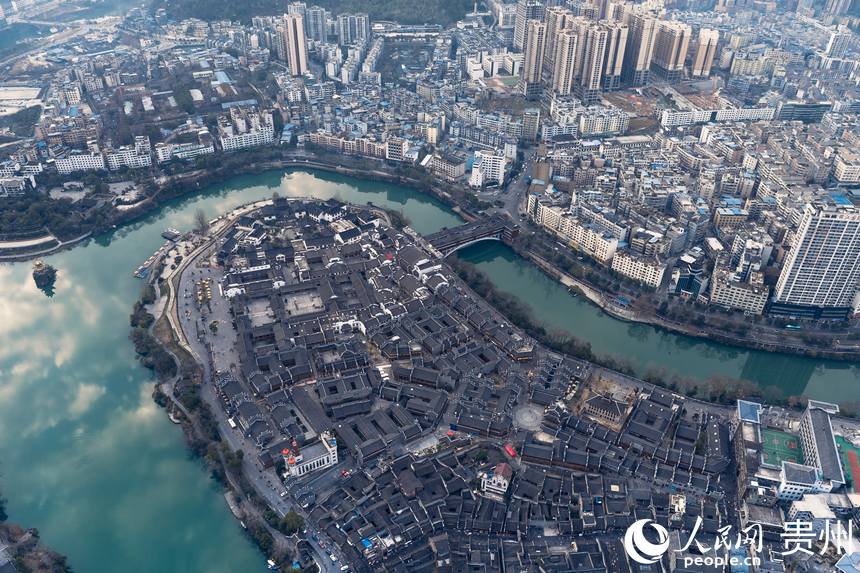 航拍中南門古城。人民網記者 涂敏攝