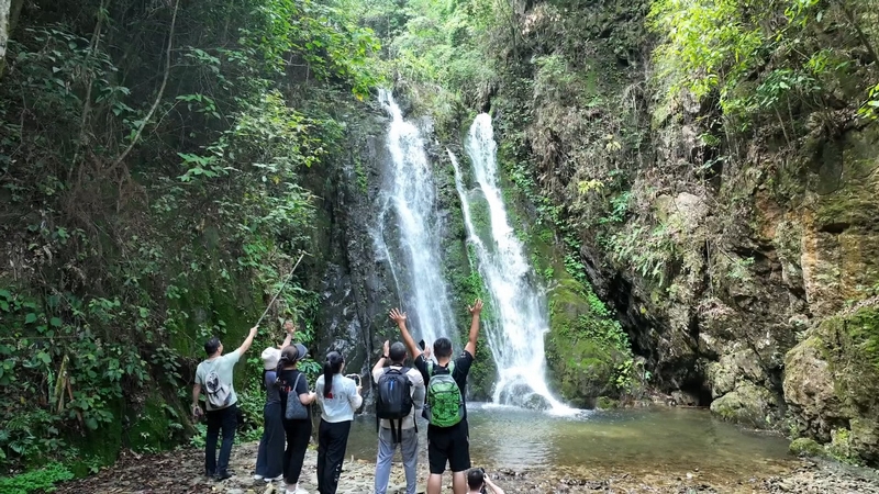 厚植生態(tài)底蘊(yùn) 保青山常在。