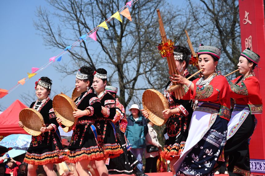 苗族跳花活動現場。