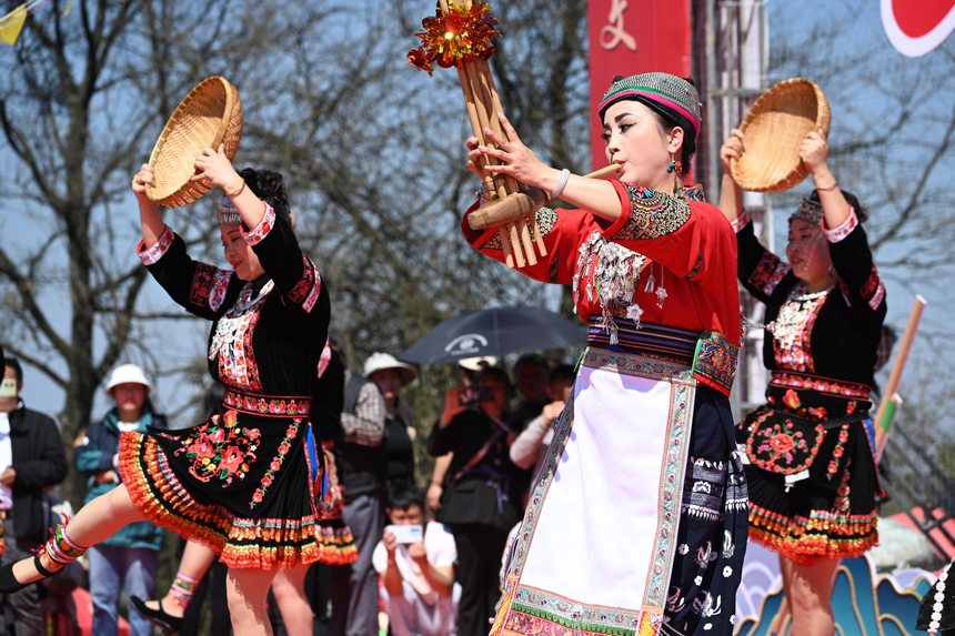 苗族跳花活動現場。