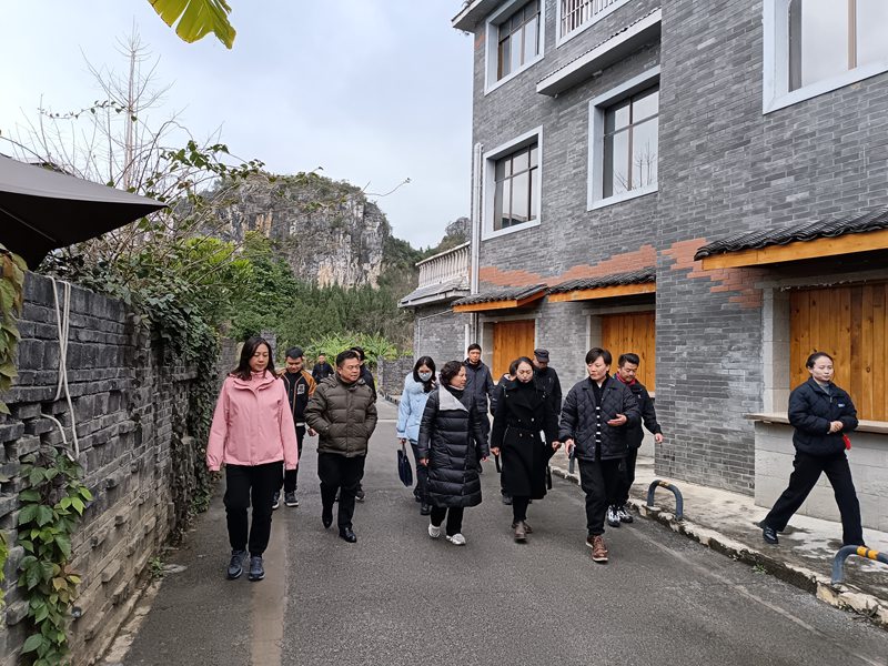 2、深入實地調(diào)研。