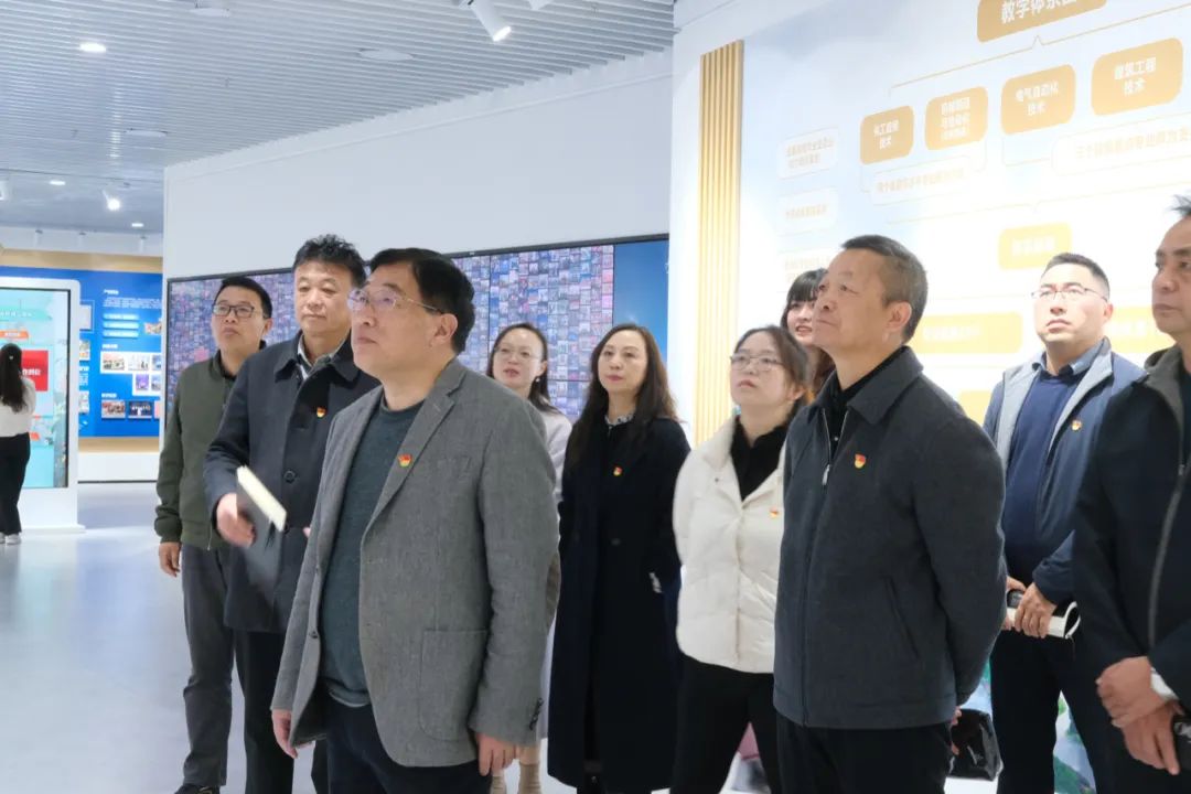 沉浸式、體驗(yàn)式學(xué)習(xí)。