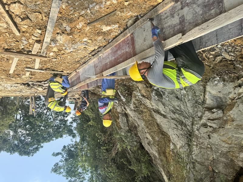 后山鎮幸福村紅色美麗村莊建設施工現場。