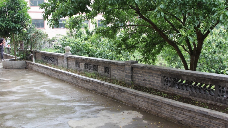 修文縣六廣鎮(zhèn)六廣河峽谷的驛泉村，不少村民的房屋庭院，正在靜悄悄實現(xiàn)著“變裝” 修文縣融媒體中心姜繼恒 攝