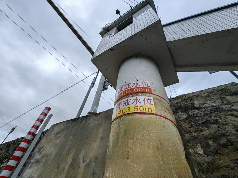 5月9日,赫章縣野馬川河多位一體的預警系統。王永勝攝