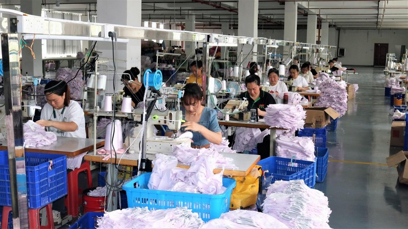 銅仁七狼豪生產車間。