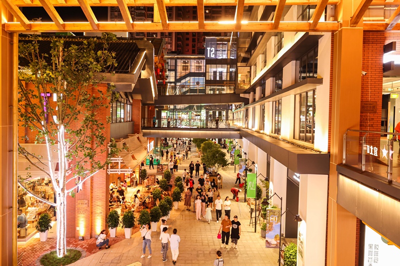 圖6 改造后的新印廠夜景。云巖區融媒體中心供圖