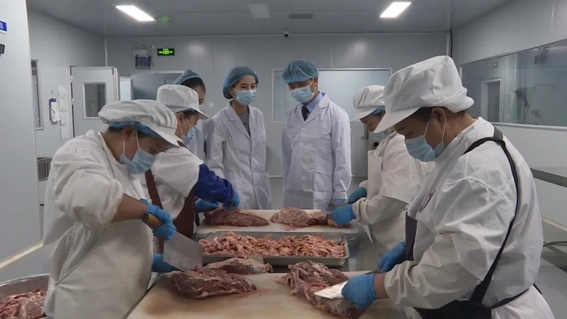 鐘山區:聚焦優化營商環境 促進民營經濟發展。