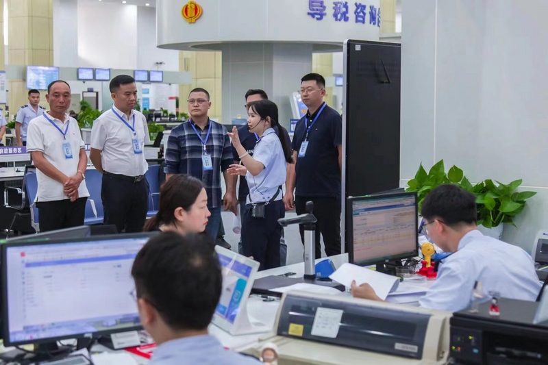 貴州黔西南簽訂“稅聯商企”合作協議。