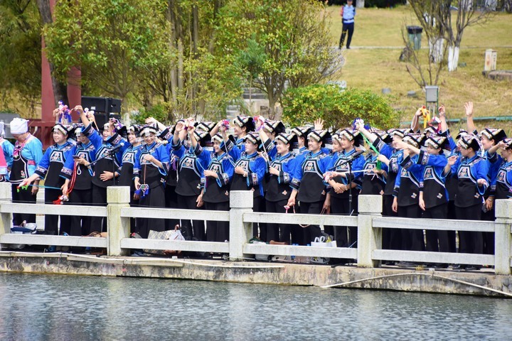 白云山鎮(zhèn)。羅揚華攝