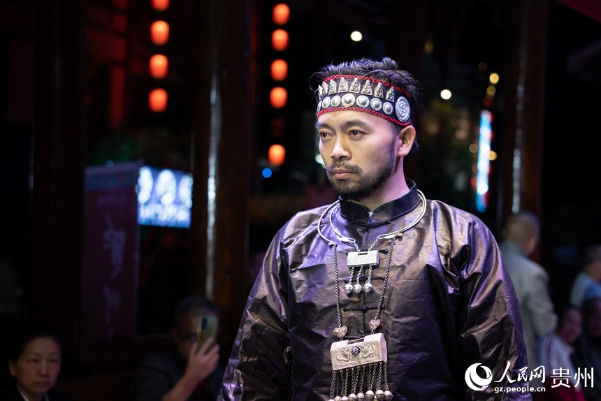 “村T”表演現場。人民網記者 涂敏攝