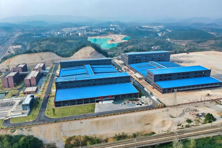 全球最長！銅仁大龍建成100米新能源隧道窯生產線。