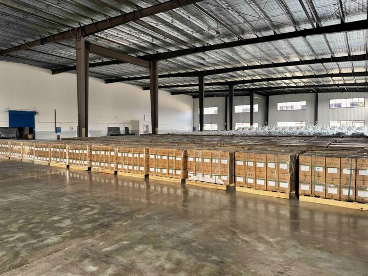 全球最長！銅仁大龍建成100米新能源隧道窯生產線。