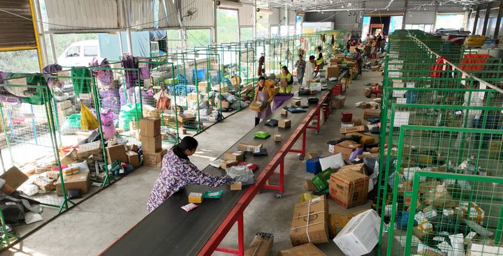 德江:“小包裹”映射消費活力加速釋放。