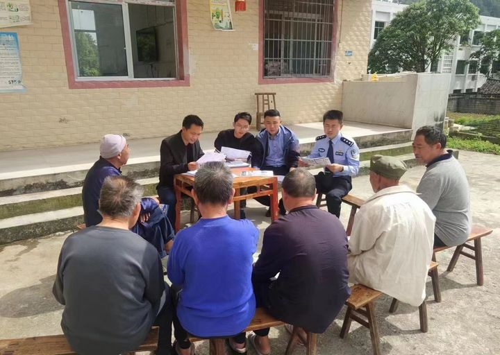 網格員、聯戶長、片區民警參與矛盾糾紛處理。