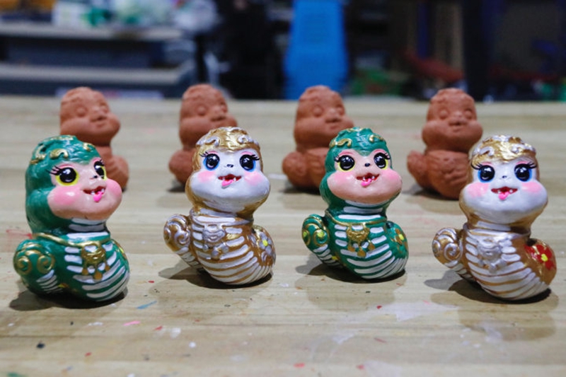 1、蛇寶 。 程建平攝