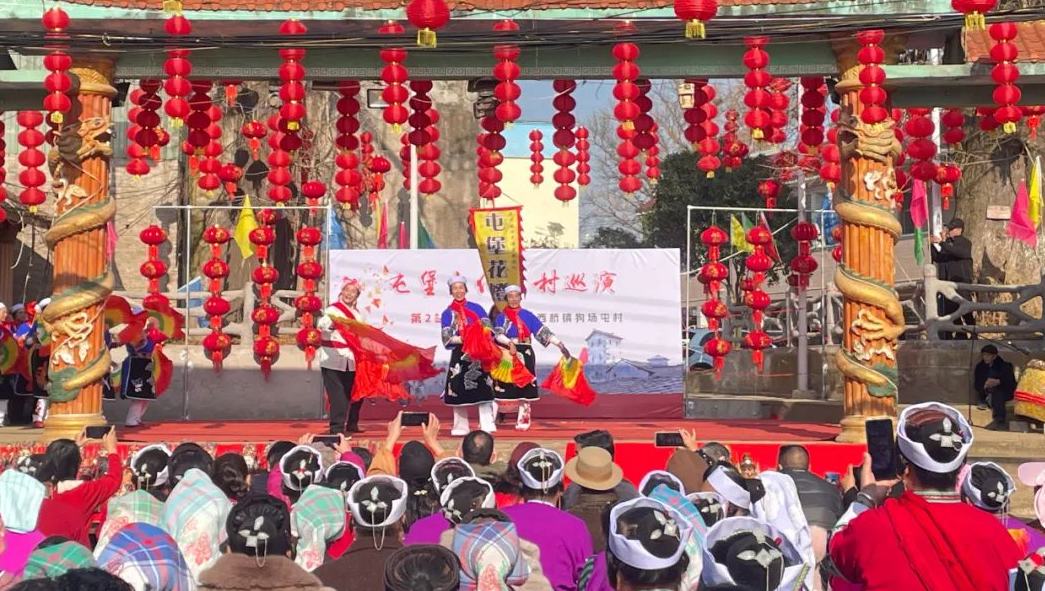 “弘揚屯堡文化 傳承非遺經(jīng)典”第二站屯堡文化鄉(xiāng)村巡演舉行