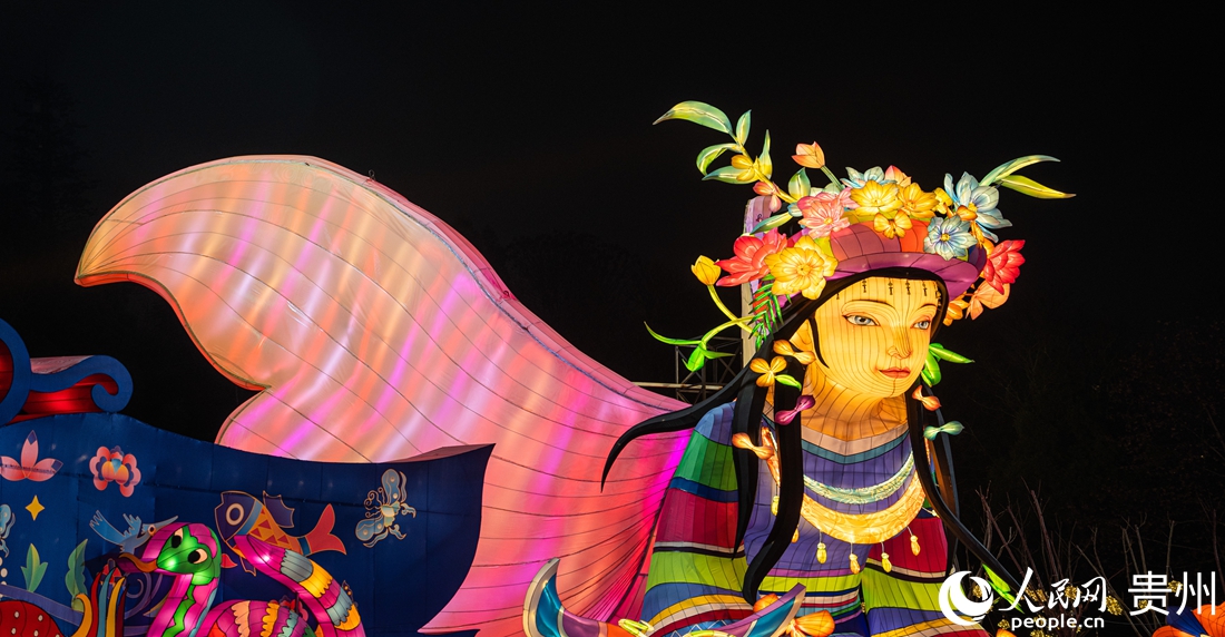 2025觀山湖春節(jié)燈會廟市現(xiàn)場。人民網(wǎng)陽茜攝