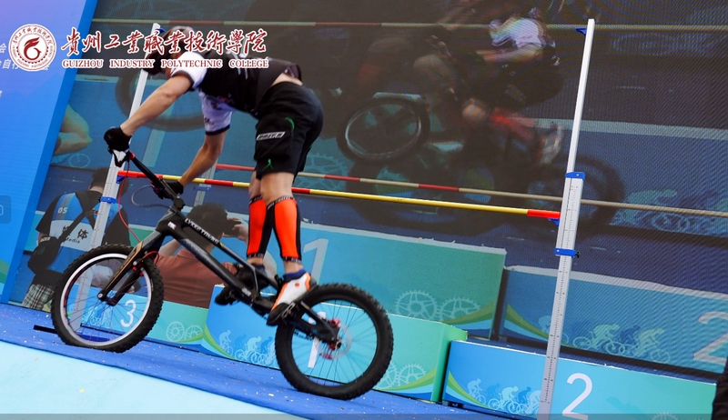 2024年中國大學(xué)生自行車挑戰(zhàn)賽在貴州工業(yè)職業(yè)學(xué)院舉行。圖片由校方提供