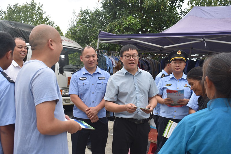 圖為聯合開展普法宣傳活動。