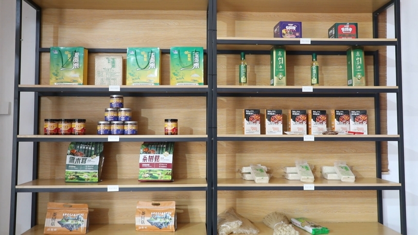 農(nóng)產(chǎn)品深加工制成的產(chǎn)品。李昌焯攝