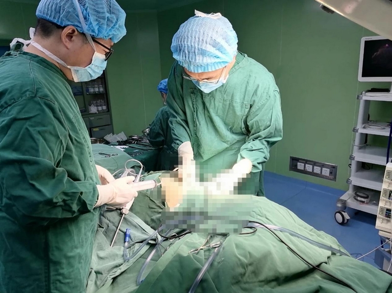 六枝特區人民醫院手術室。