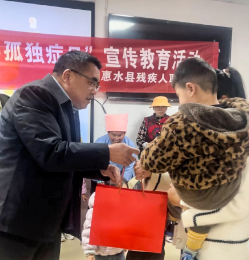 信息摸排現場。，