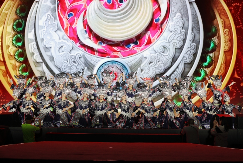 歌舞表演現場。張家精攝