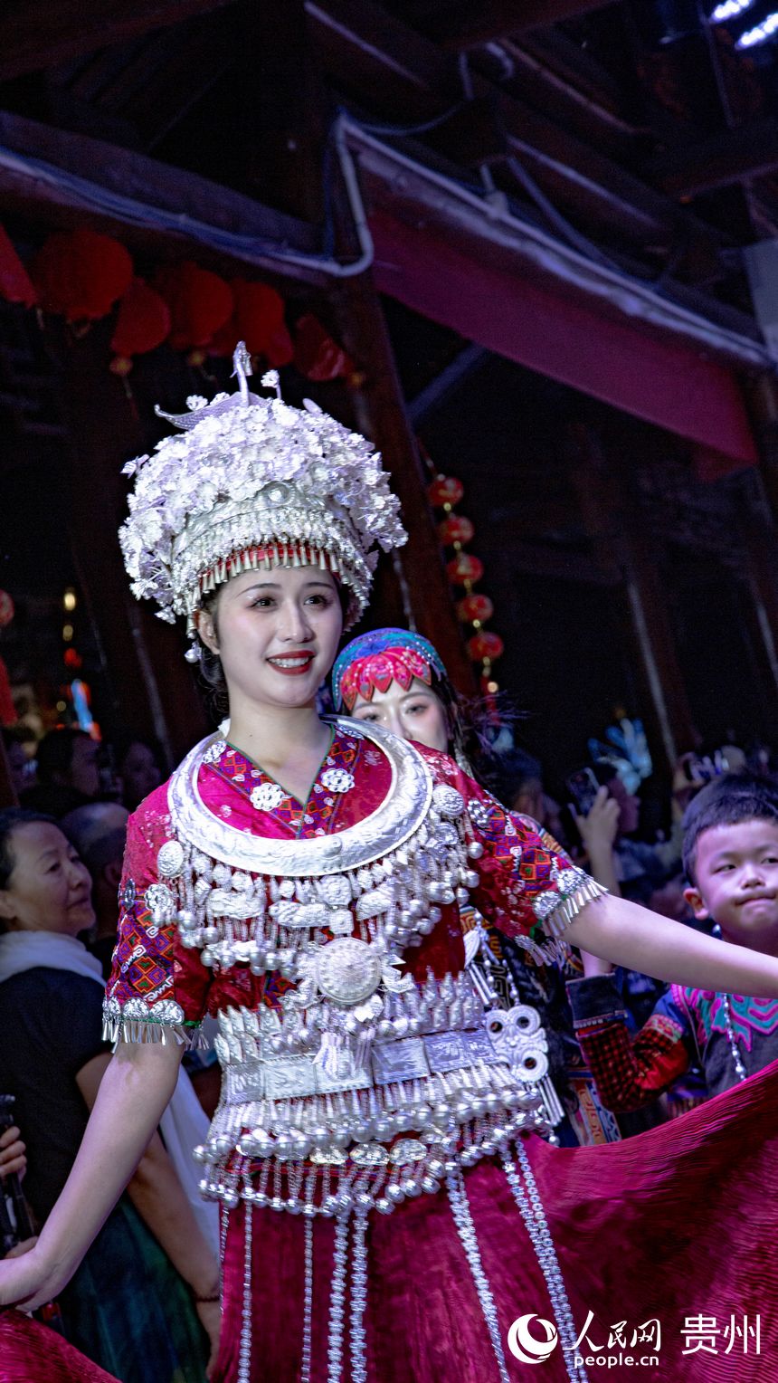 “村T”表演現場。人民網 黃小桃攝