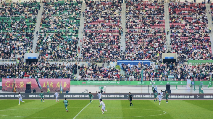 6、2025中乙聯(lián)賽揭幕戰(zhàn)在主場貴陽奧體中心打響。.jpg
