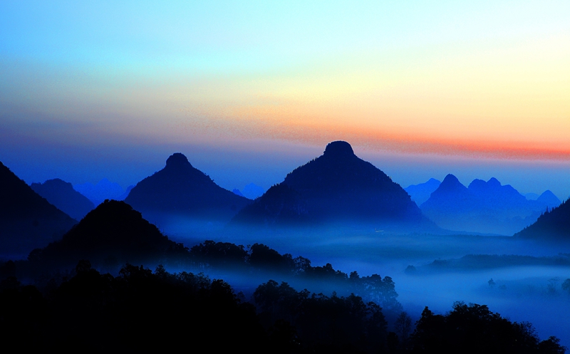 雙乳峰景區(qū)。