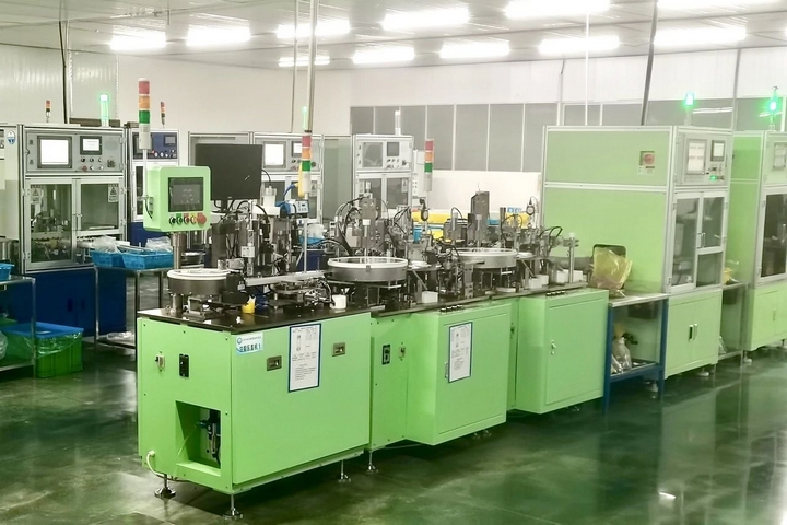 1 圖為軸承產(chǎn)業(yè)企業(yè)車間一角.jpg